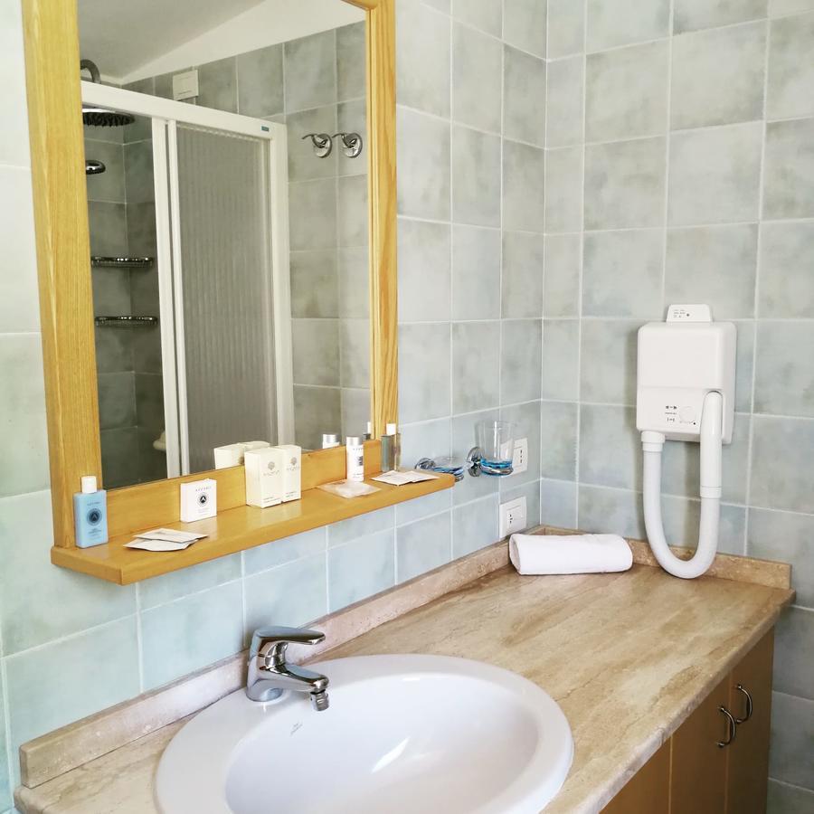 Hotel Villa Del Mare Sìnnai Chambre photo